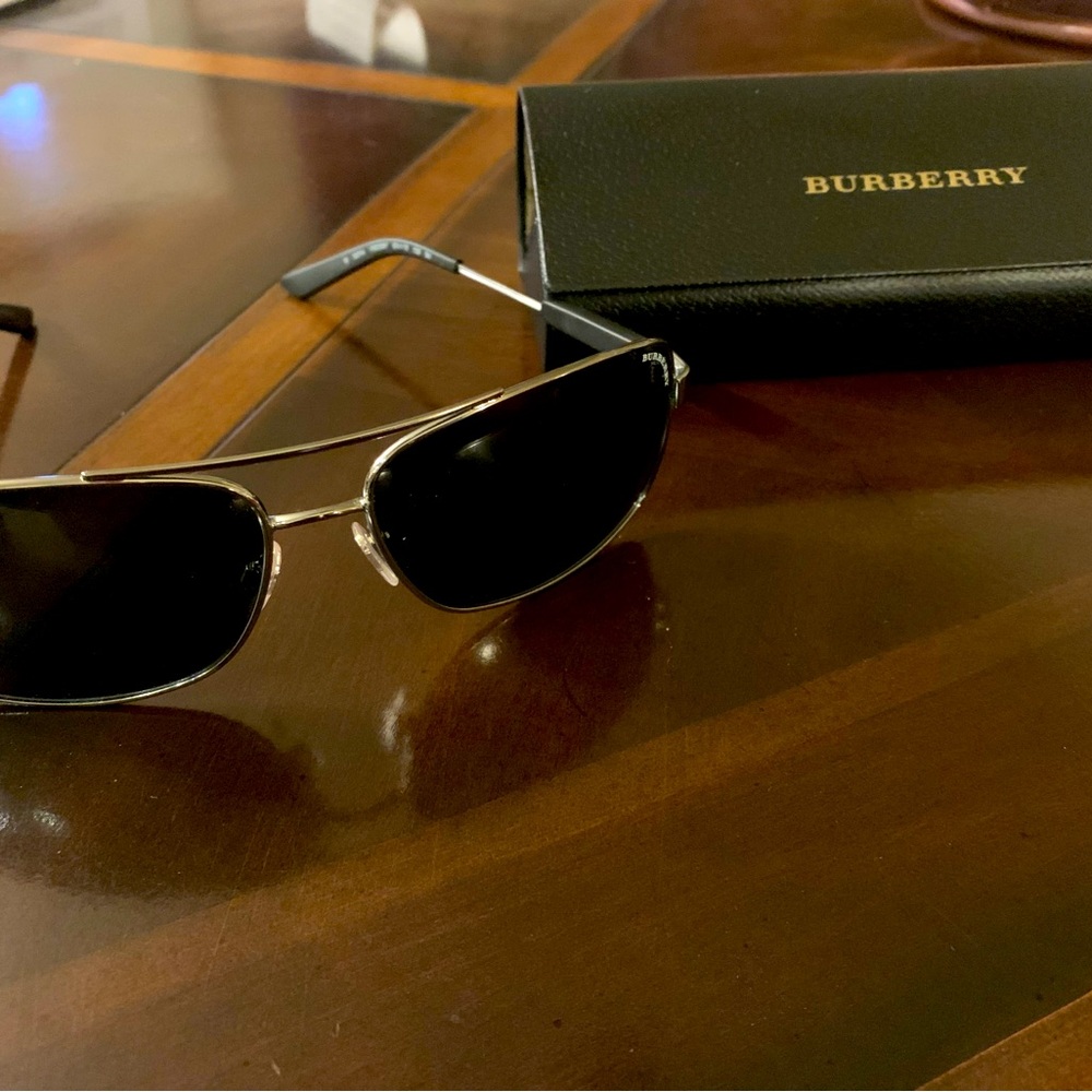 Burberry pilot sunglasses